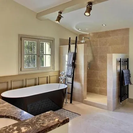 Villa Luxury With Large Pool *